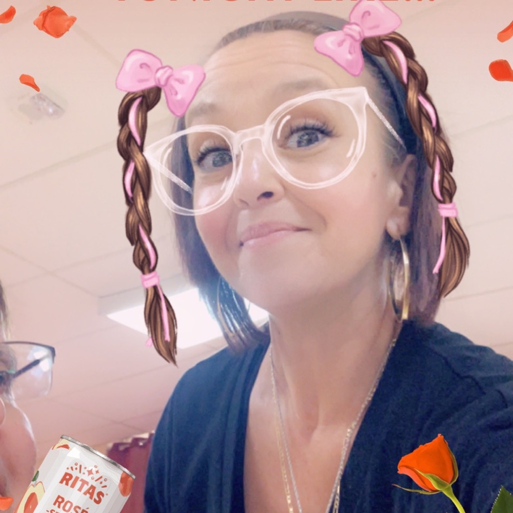 Meet your Posher, Denise